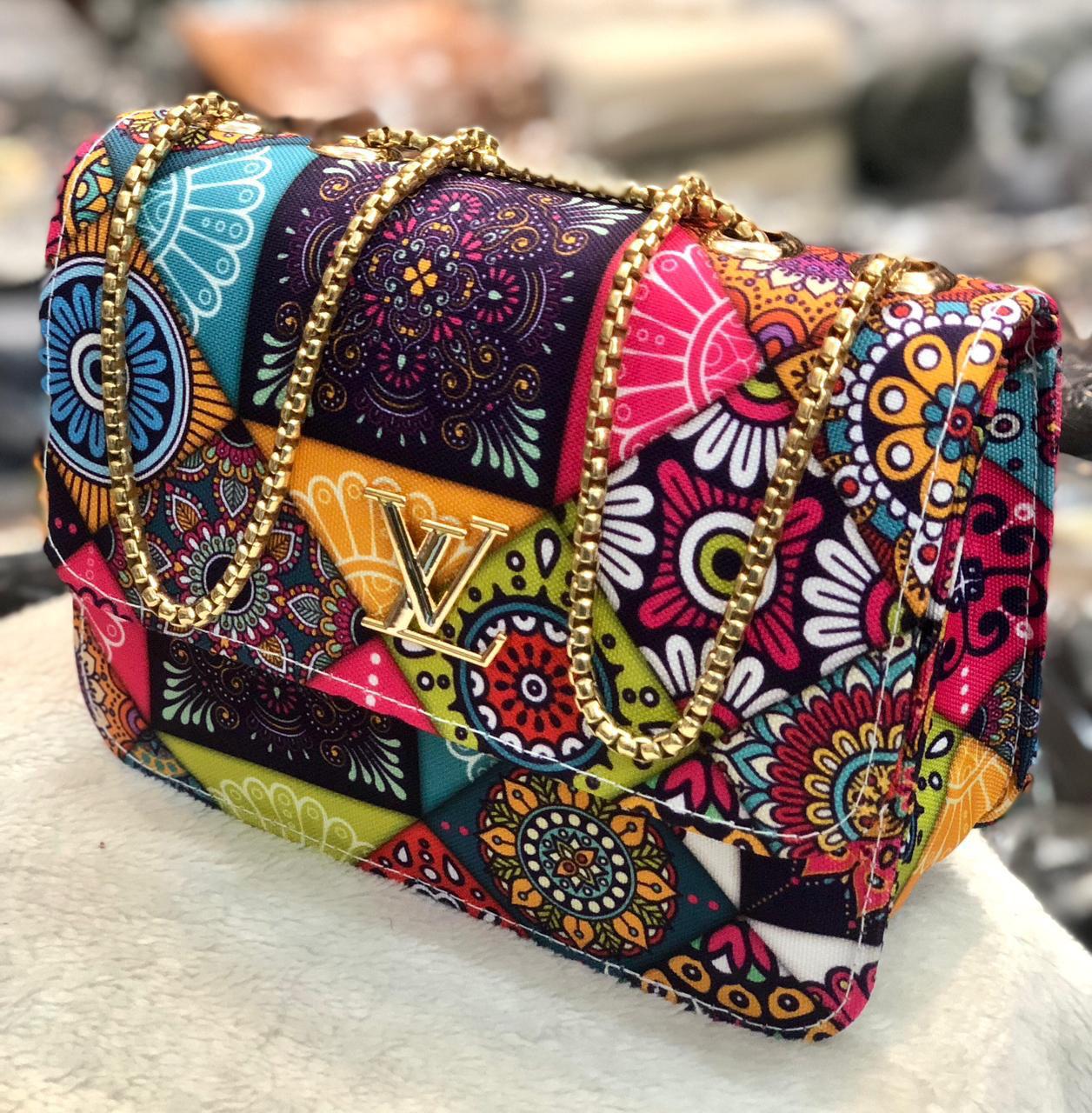 Boho Chic Printed Chain Shoulder Bag – Multicolor Designer-Inspired Crossbody Purse